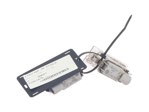 Used Licence plate light Licence plate light RENAULT CLIO III (BR0/1, CR0/1) 1.5 dCi (BR17, CR17) (86 hp) 33238093 33238093