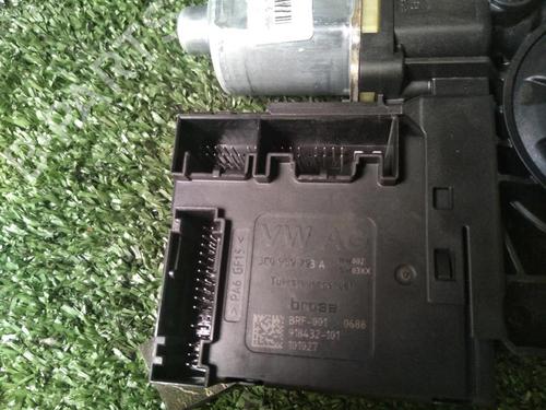 Front left window mechanism VW PASSAT B7 Variant (365) 1.6 TDI | BP29952866C22 - Image 4