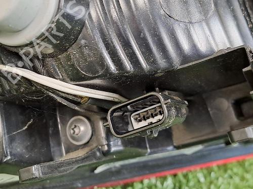right-taillight-renault-clio-v-b7_-2019-37730016 main image
