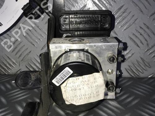 Used ABS pump ABS pump RENAULT MEGANE III Hatchback (BZ0/1_, B3_) 1.5 dCi (BZ09, BZ0D, BZ1W, BZ29, BZ14) (110 hp) 30074483 30074483