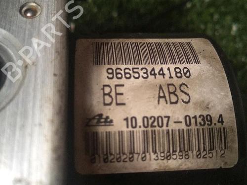 Used ABS pump PEUGEOT 508 I (8D_) 2.0 HDi (140 hp) 30073743