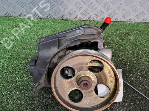 Used Steering pump CITROËN XSARA PICASSO (N68) 2.0 HDi (90 hp) 22613429