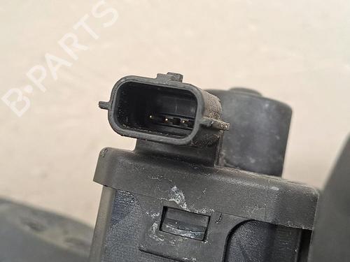 Used Right headlight RENAULT CLIO III Hatchback Van (SB_, SR_) 1.5 dCi (86 hp) 30068016