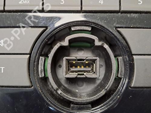 radio-renault-clio-iv-bh_-2012-2013-2014-2015-2016-2017-2018-2019-2020-2021-29948416 main image