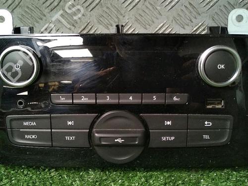 Used Radio RENAULT CLIO IV (BH_) 0.9 TCe 75 (BHNP) (76 hp) 29950892