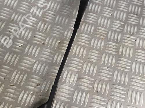 Front windshield wiper arm RENAULT TWINGO II (CN0_) 1.5 dCi (CN0E) | BP30070326C143 