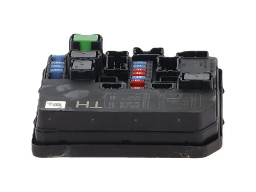 Used Fuse box Fuse box 39252654 39252654