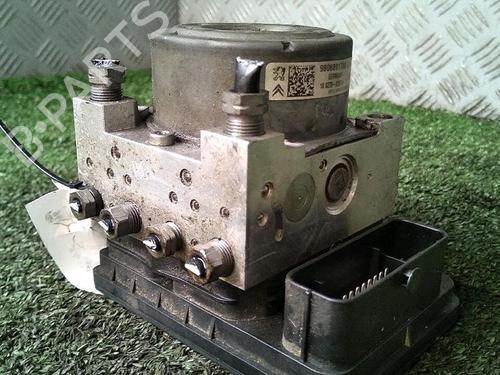 ABS pump CITROËN DS3 (SA_) 1.6 HDi 90 | BP29952674M43  - Image 9