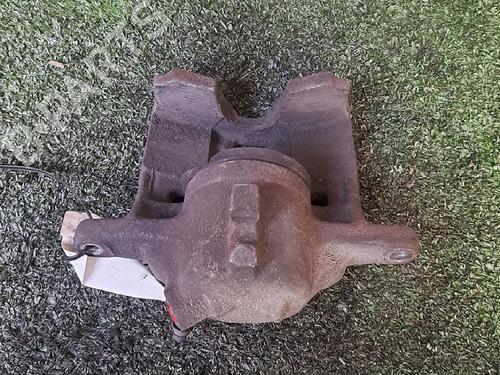 Used Right front brake caliper Right front brake caliper PEUGEOT 306 (7B, N3, N5) 1.6 (98 hp) 29949681 29949681