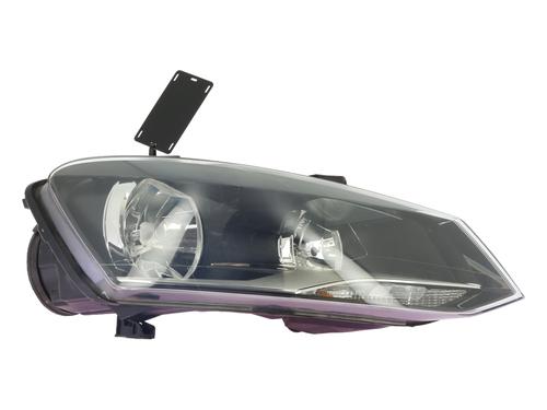 Used Right headlight VW POLO V (6R1, 6C1) 1.2 TDI (75 hp) 31712925