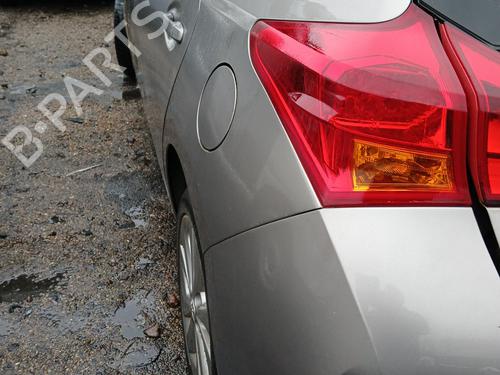 Used Left taillight TOYOTA AURIS (_E18_) 1.8 Hybrid (ZWE186_, ZWE186R) (136 hp) 30647382