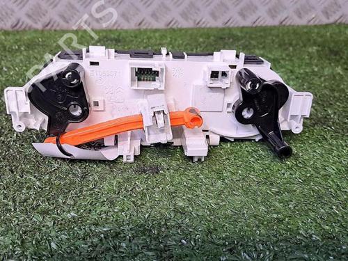 Climate control PEUGEOT 208 I (CA_, CC_) 1.2 VTi 68 / PureTech 68 | BP30076995I5