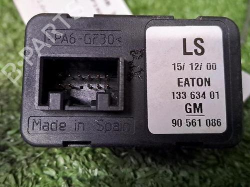 Left front window switch OPEL ZAFIRA A MPV (T98) 2.0 DTI 16V (F75) | BP30077075I27