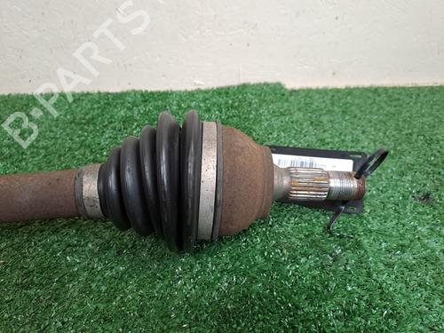 Right front driveshaft PEUGEOT 5008 (0U_, 0E_) 1.6 HDi | BP30683126M39