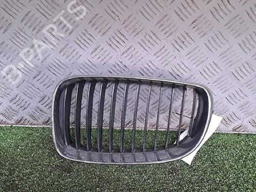 Used Grille BMW 1 (E87) 116 d (116 hp) 31343320