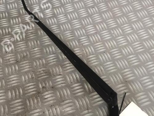 Front windshield wiper arm PEUGEOT 206 Hatchback (2A/C) 1.4 HDi eco 70 | BP30070259C143