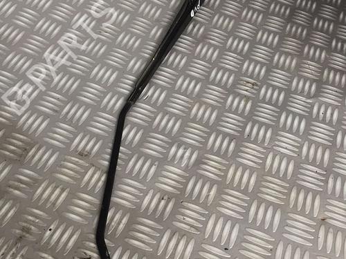 Used Front windshield wiper arm PEUGEOT 206 Hatchback (2A/C) 1.4 HDi eco 70 (68 hp) 30070259