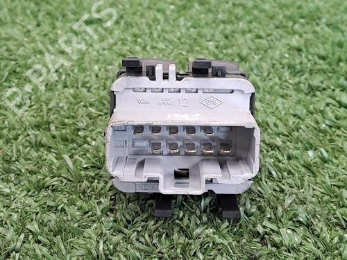 Used Left front window switch RENAULT TWINGO II (CN0_) 1.2 16V (CN04, CN0B) (75 hp) 29947965