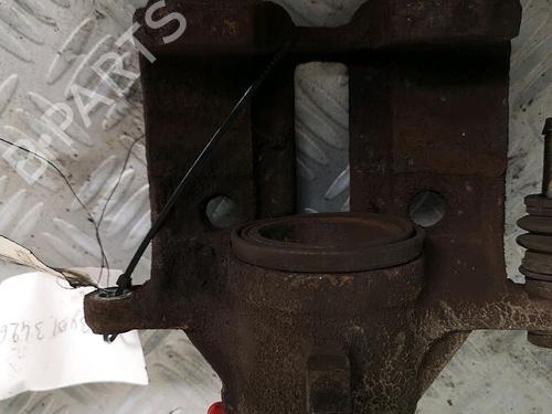 Used Right front brake caliper Right front brake caliper PEUGEOT 306 Break (7E, N3, N5) 1.9 D (69 hp) 30067713 30067713