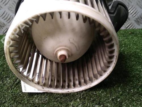 Used Heater blower motor Heater blower motor CITROËN NEMO Box Body/MPV (AA_) 1.4 HDi (68 hp) 30072240 30072240