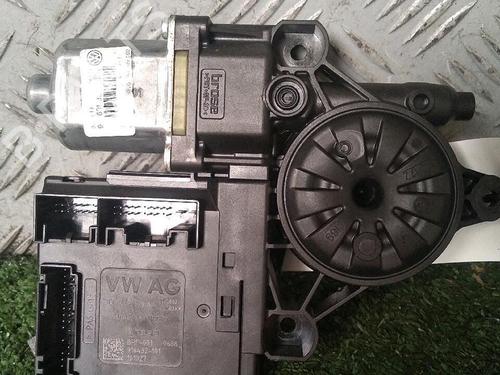 Front left window mechanism VW PASSAT B7 Variant (365) 1.6 TDI | BP29952866C22  - Image 6