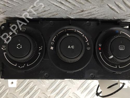 Used Climate control PEUGEOT 308 I (4A_, 4C_) 1.4 16V (98 hp) 30068850