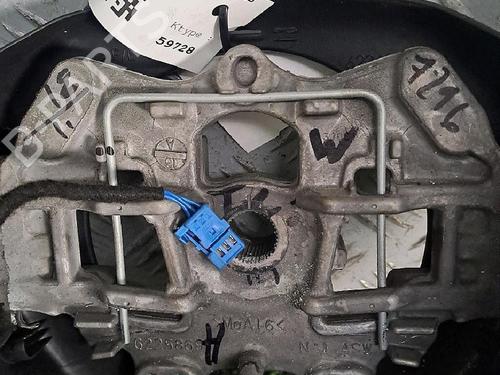 Used Steering wheel Steering wheel PEUGEOT 308 II (LB_, LP_, LW_, LH_, L3_) 1.6 HDi (92 hp) 29946852 29946852