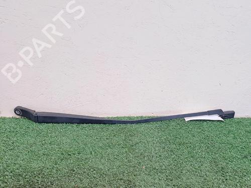 Used Front windshield wiper arm PEUGEOT 3008 I MPV (0U_) 2.0 HDi (163 hp) 26162071