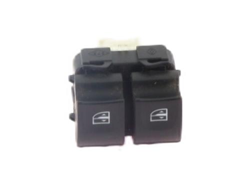 Used Left front window switch RENAULT CLIO IV (BH_) 0.9 TCe 90 (BHNF, BHMA, BHMH, BHJK, BHJR) (90 hp) 30743839