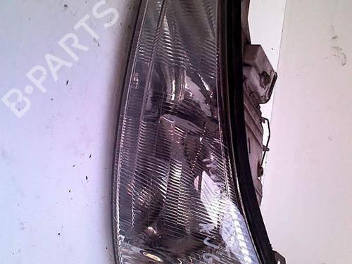 Right headlight FORD MONDEO I (GBP) 1.8 TD | BP30075638C29 