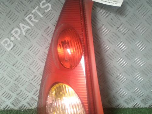 Used Left taillight PEUGEOT 107 (PM_, PN_) 1.4 HDi (54 hp) 17980591