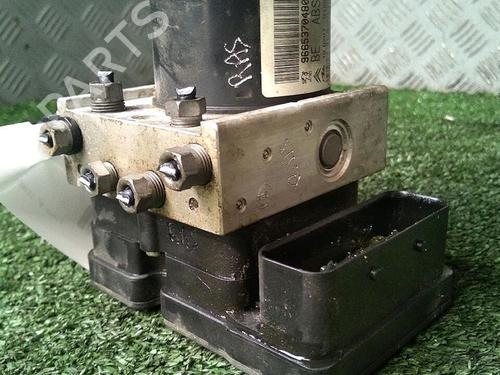ABS pump CITROËN C3 Picasso (SH_) 1.6 HDi | BP30074224M43 - Image 9