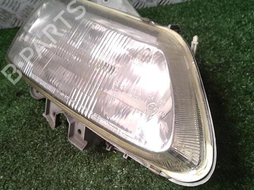 Right headlight RENAULT LAGUNA I (B56_, 556_) 1.8 (B56Z) | BP30072221C29 