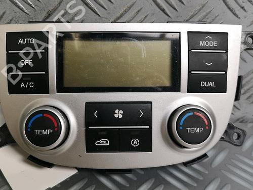 Used Climate control HYUNDAI SANTA FÉ II (CM) 2.2 CRDi 4x4 (155 hp) 30068899