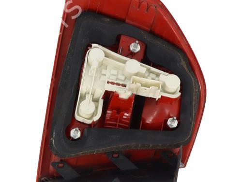 Used Right taillight Right taillight BMW 3 (E90) 318 d (122 hp) 40272245 40272245