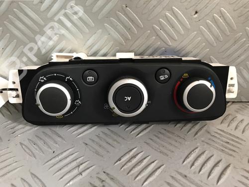 Used Climate control RENAULT MEGANE III Grandtour (KZ0/1) 1.5 dCi (KZ0C, KZ1A) (90 hp) 11400874