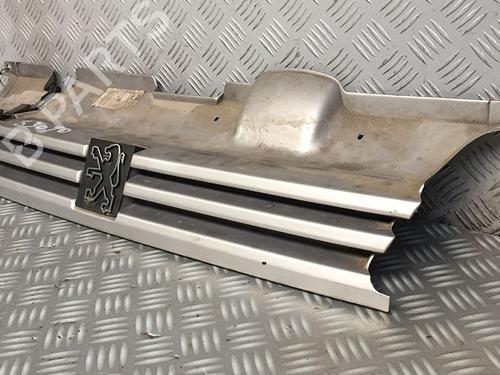 Used Grille PEUGEOT 405 II (4B) [1992-1999]  30069098