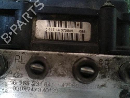 ABS Bremseaggregat NISSAN MICRA III (K12) 1.5 dCi (86 hp) 30073338