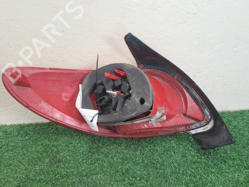 Right taillight PEUGEOT 206+ (2L_, 2M_) 1.4 i (2LKFWA, 2MKFWA) | BP26669869C35 