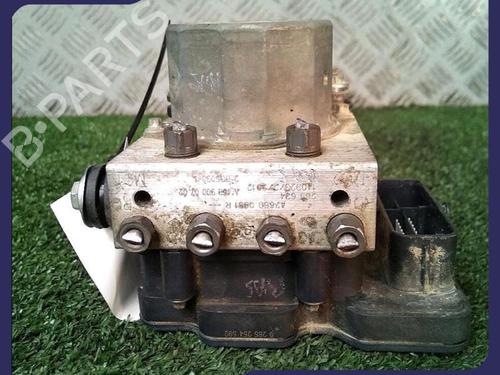 Used ABS pump ABS pump RENAULT TWINGO III (BCM_, BCA_) 1.0 SCe 70 (71 hp) 30074147 30074147