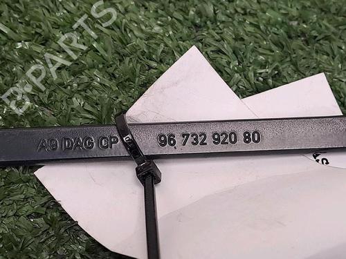 front-windshield-wiper-arm-peugeot-208-i-ca_-cc_-2012-2013-2014-2015-2016-2017-2018-2019-2020-2021-30064033 main image