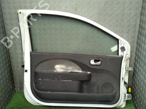 Used Left front door RENAULT TWINGO II (CN0_) 1.2 16V (CN0K, CN0V, CN0A) (76 hp) 30065802