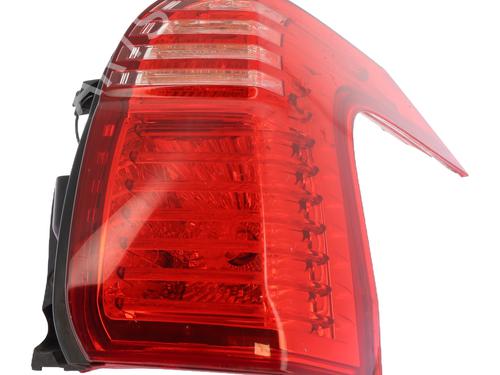 Used Right taillight PEUGEOT 5008 (0U_, 0E_) 1.6 HDi (112 hp) 30068485