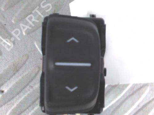 Used Right front window switch Right front window switch 37731586 37731586