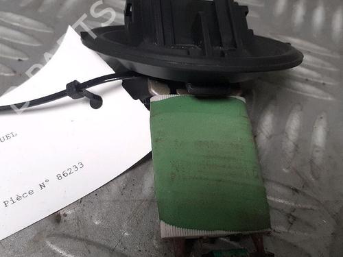 Used Heater resistor VW POLO V (6R1, 6C1) 1.2 TSI 16V (90 hp) 29950877