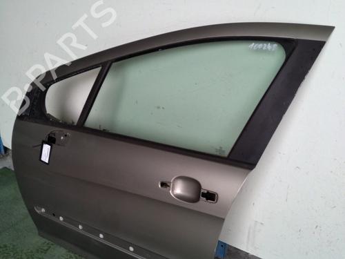 Used Left front door PEUGEOT 308 I (4A_, 4C_) 1.6 HDi (92 hp) 31360013