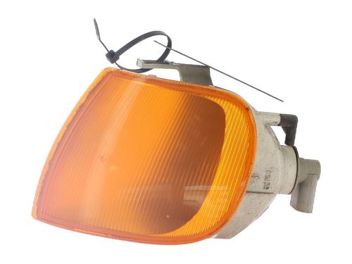 Blinklys fortil venstre VW POLO III (6N1) 60 1.4 (60 hp) 31146425
