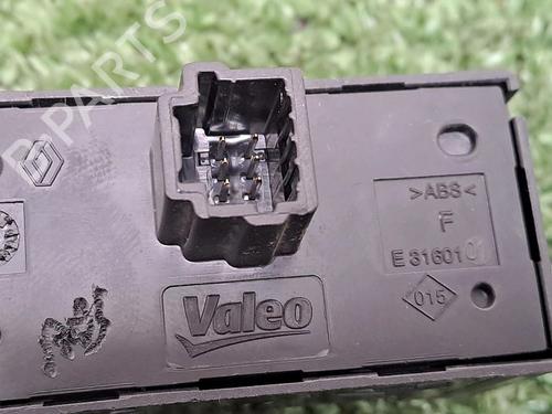 Used Warning switch Warning switch RENAULT CLIO III (BR0/1, CR0/1) 1.5 dCi (75 hp) 30065721 30065721