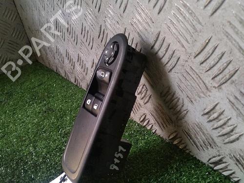 Used Left front window switch CITROËN C3 II (SC_) 1.4 (73 hp) 30072123