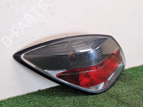 Venstre baglygte OPEL ASTRA H GTC (A04) 1.7 CDTI (L08) (125 hp) 30066101